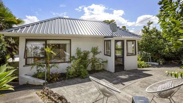 1/62a Wairoa Road Devonport_1