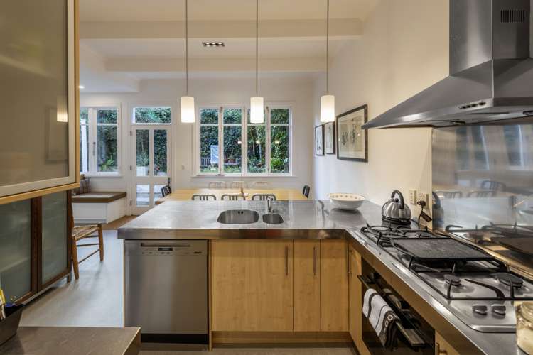 69 Austin Street Mount Victoria_5