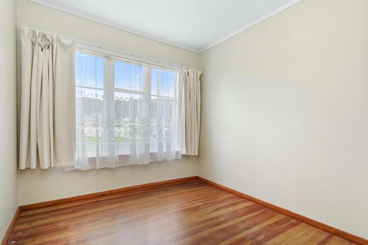 89 Wellington Road Wainuiomata_9