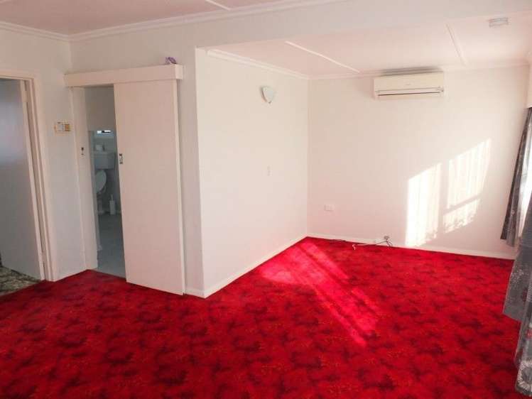 9 Huia Street Foxton Beach_10