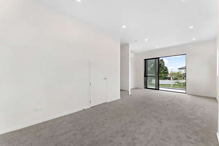 1-9/300 Great North Road Henderson_9