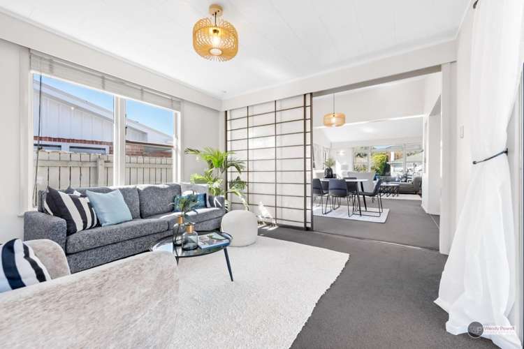  1 Beecham Grove Epuni_11