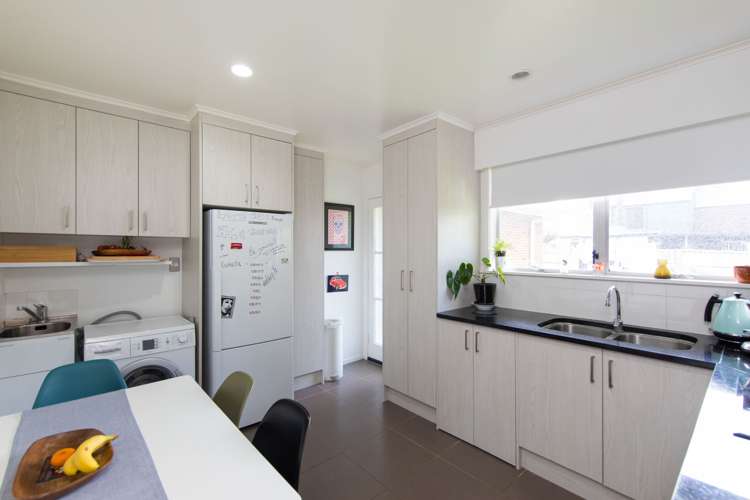 2/41 Empire Road Epsom_6