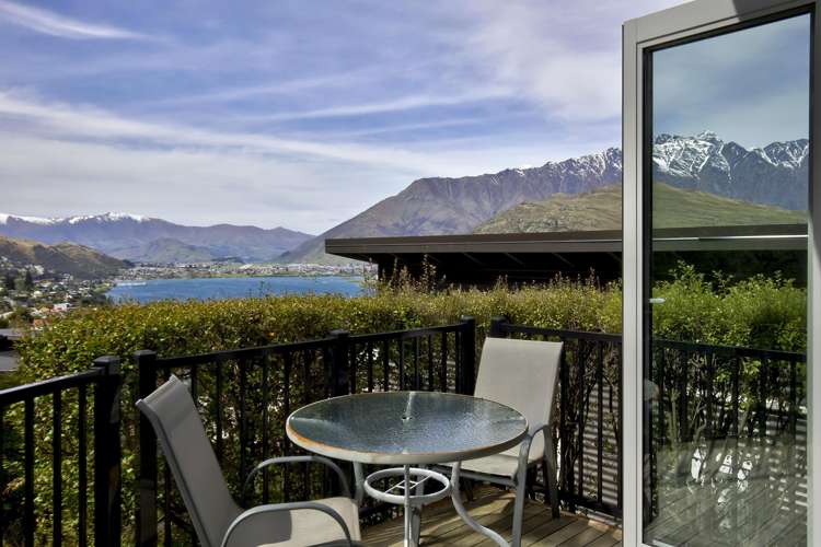 75 Hensman Road Queenstown_27