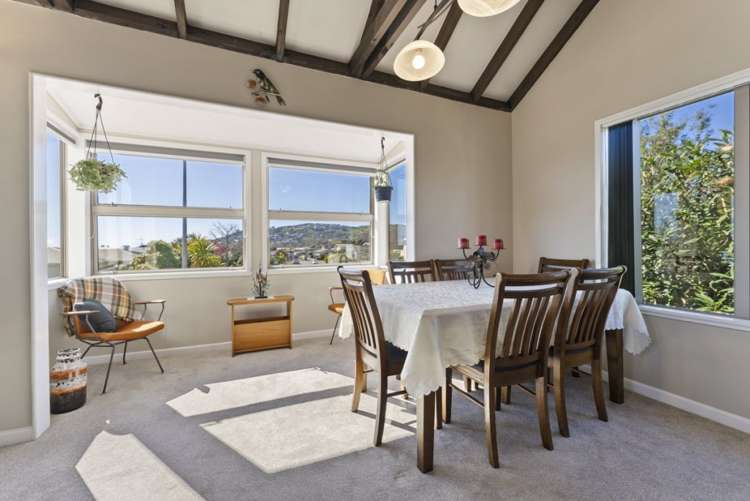 8 Newall Avenue Stoke_5