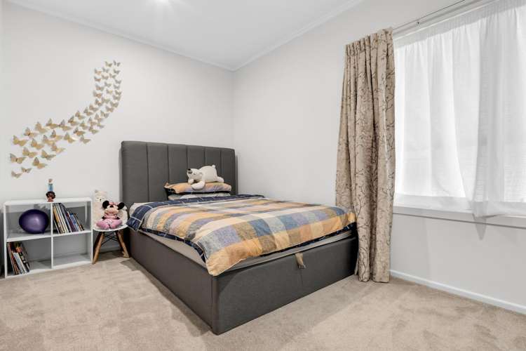 1/8 Gills Road Bucklands Beach_16