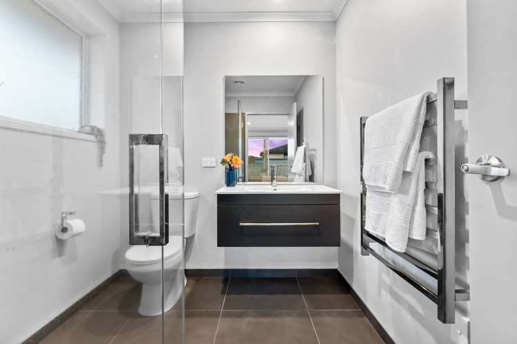 15 Orchard Terrace Riverhead_18