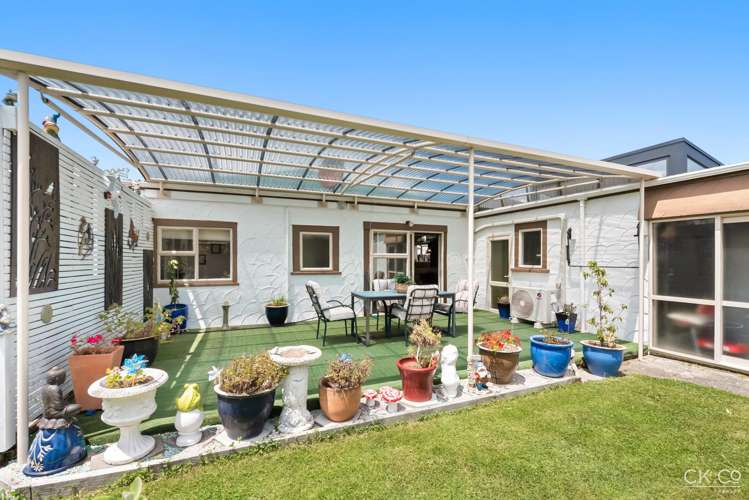 29 Queen St Petone_16