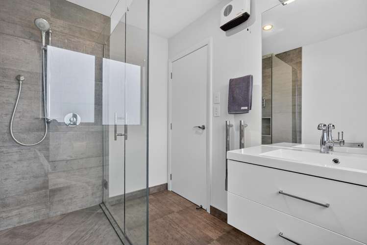 1 Garth Ross Lane Karaka_9