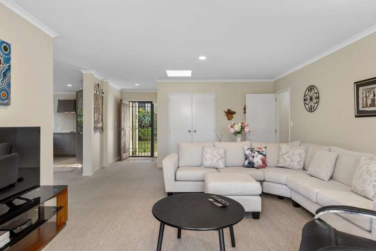 54 Village Park Drive Welcome Bay_5