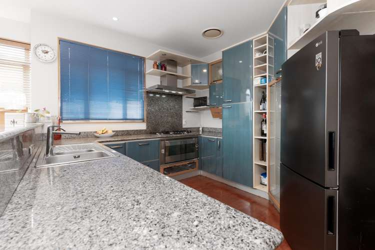 52 Penguin Drive Murrays Bay_10