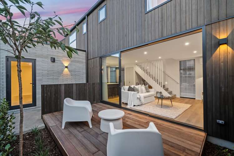 2/31 Rutland Street Saint Albans_21