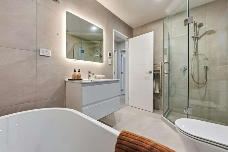 8c Catalina Crescent Forrest Hill_17