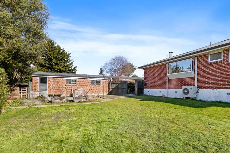 20 Grants Road Marchwiel_18