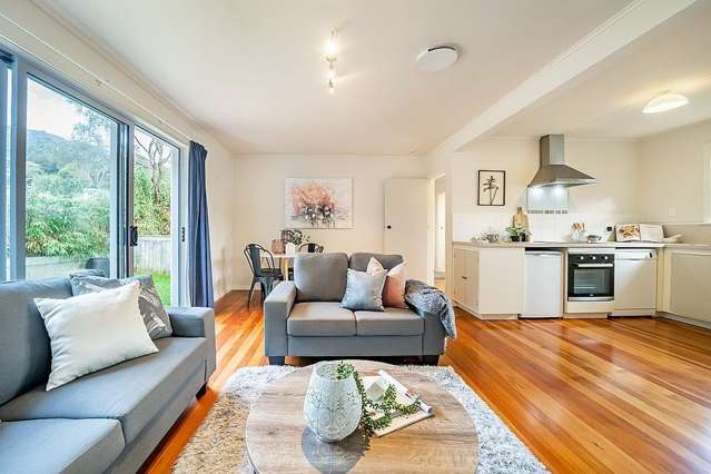 10 James Grove Stokes Valley_4