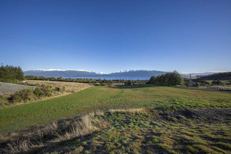 454D/Te Anau Milford Hwy Te Anau_2
