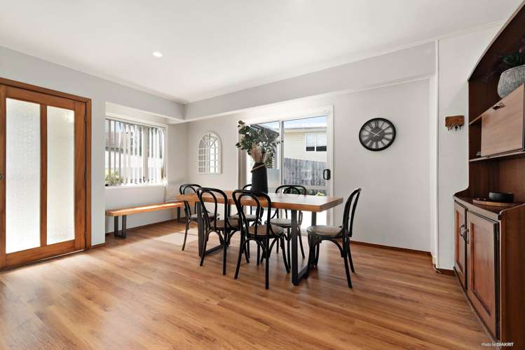 2/7 Sunburst Lane_4