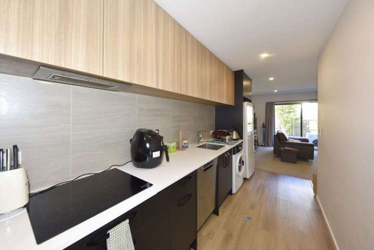 21/15 Bunyan Street Waltham_9