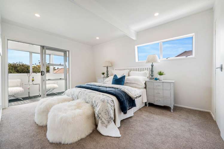 1/33 Hedge Row Sunnyhills_14