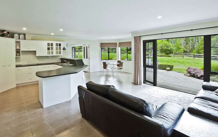 1070 Weranui Road Wainui_7