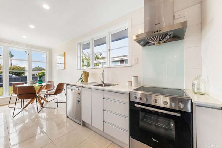 23 Astley Avenue New Lynn_7