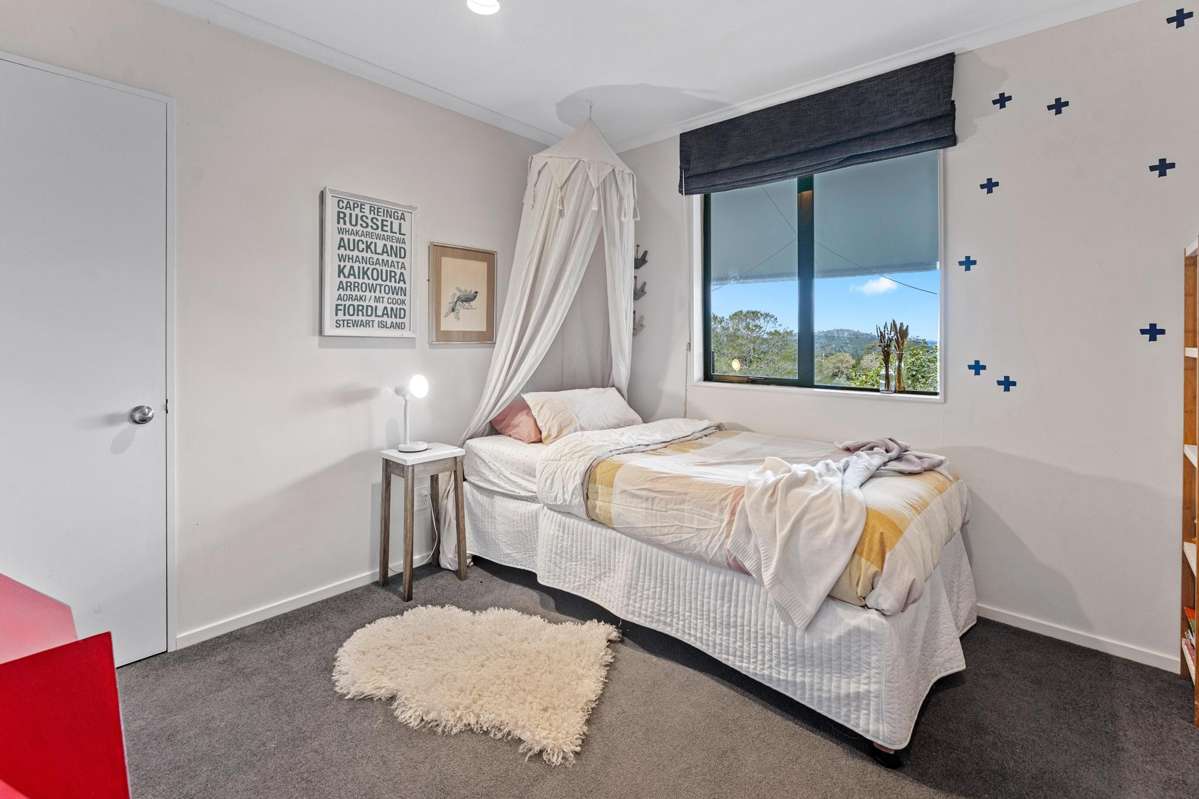 211 Whitehills Road_5