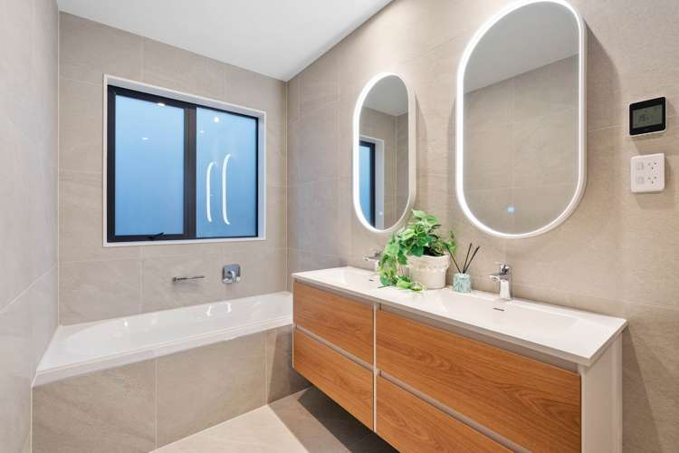 38 Tipu Crescent Wainui_11