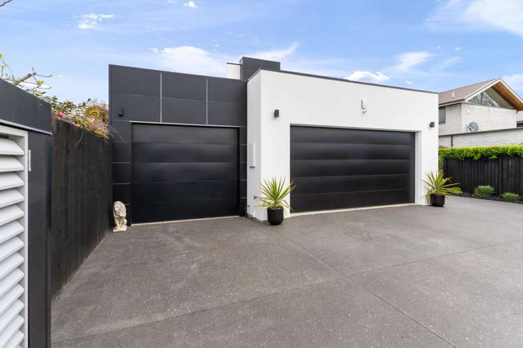 19 Devonport Lane Merivale_18
