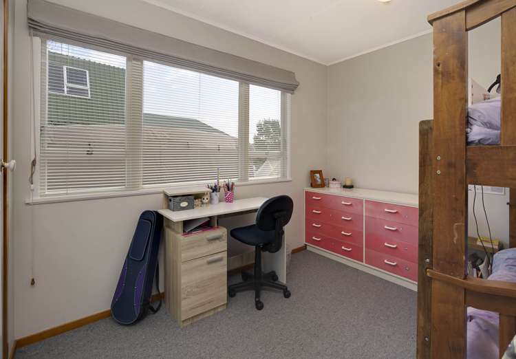 16 Leicester Street Stoke_10