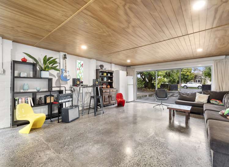 36 Yeovil Road Te Atatu Peninsula_17