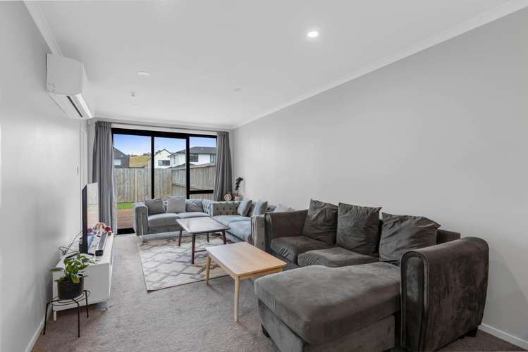 2/4 Tiro Place Rototuna North_7