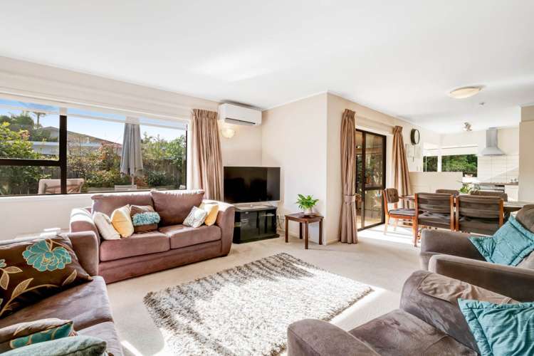 112a The Circle Manly_5