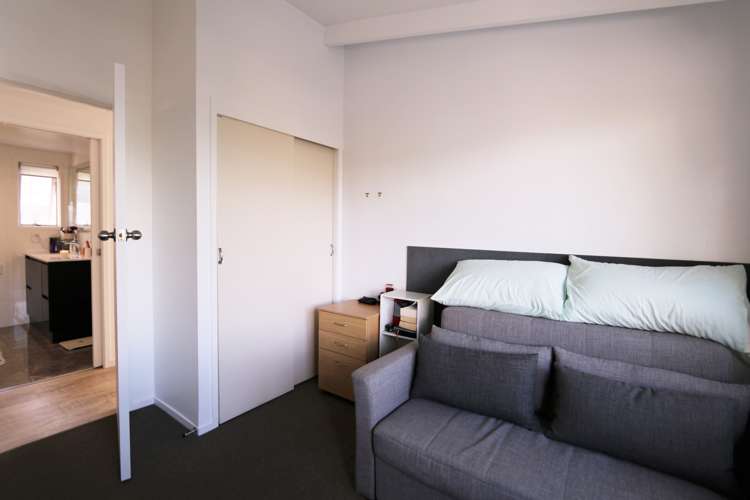 6/12 Normans Hill Road Onehunga_7