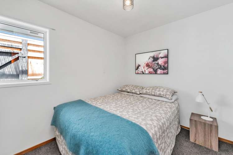 1/30 High Street Leeston_10