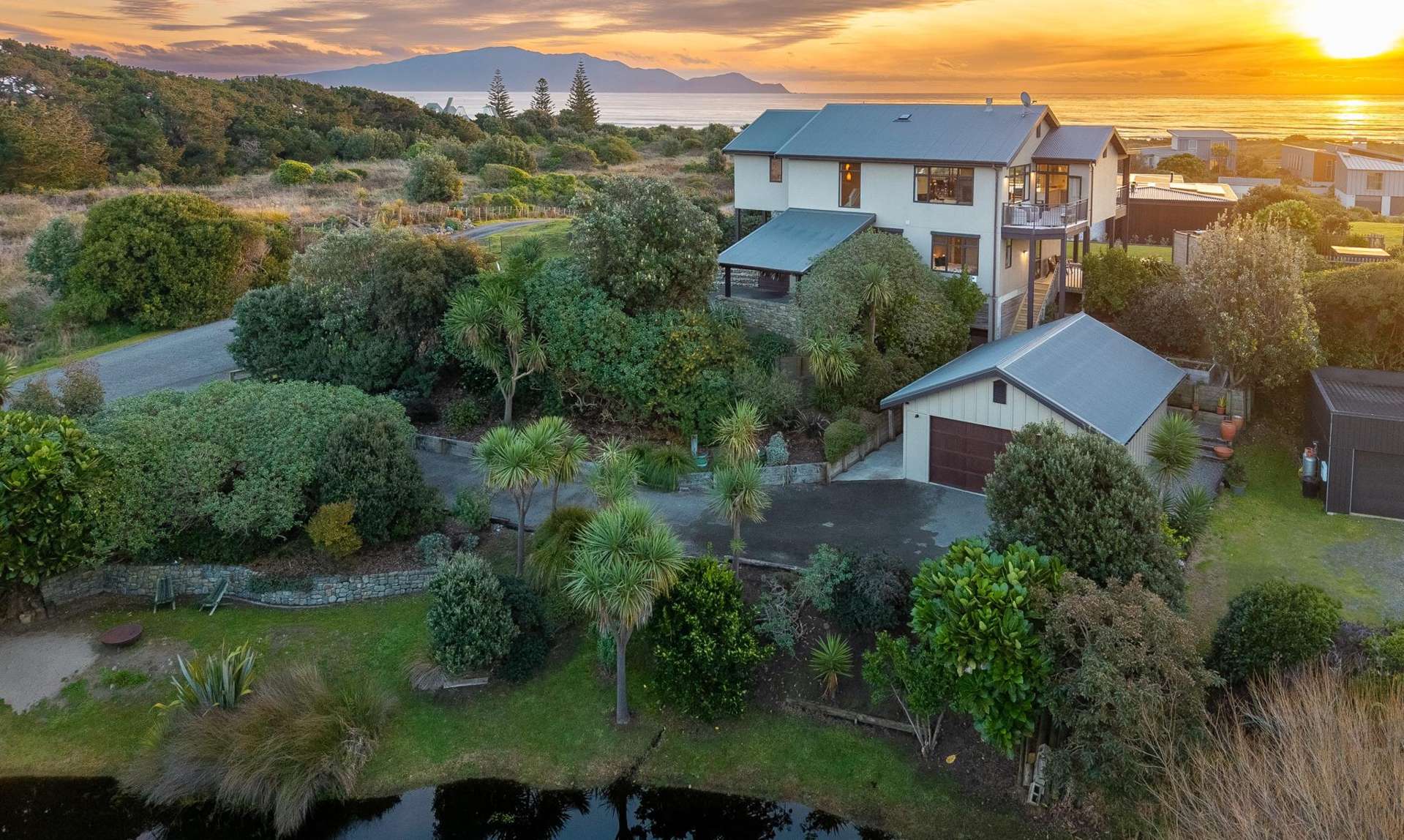 8 Beachview Grove Peka Peka_0