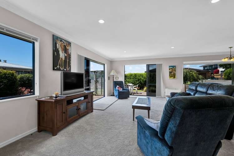 6 Kellyville Heights Merrilands_6