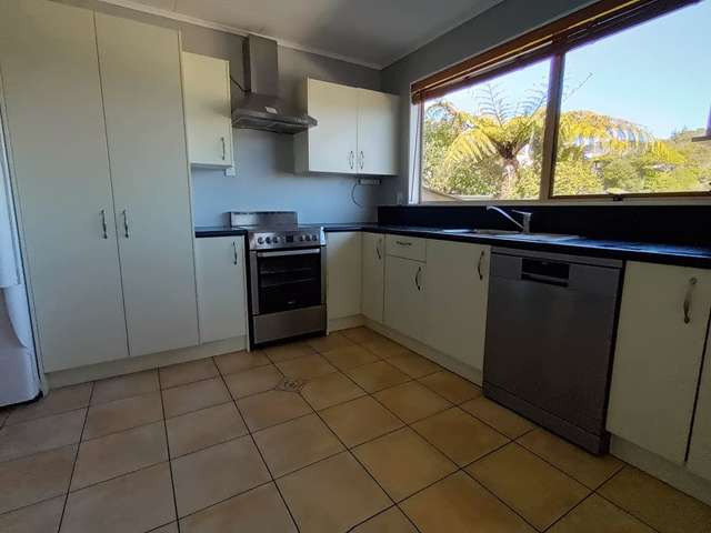 8 Timaru Grove Kelson_3