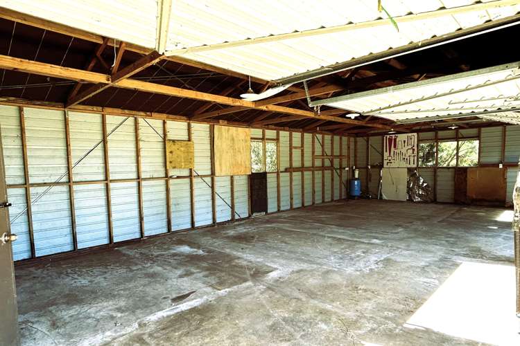 74 Lookout Road Parapara_14