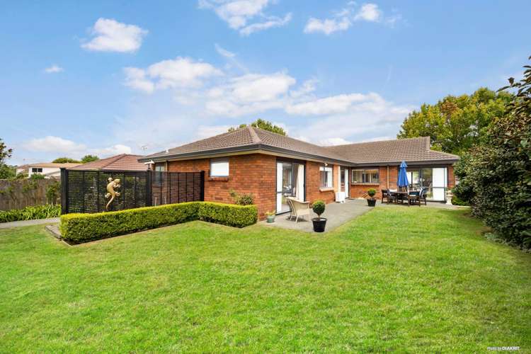 2/143 Millhouse Drive_1