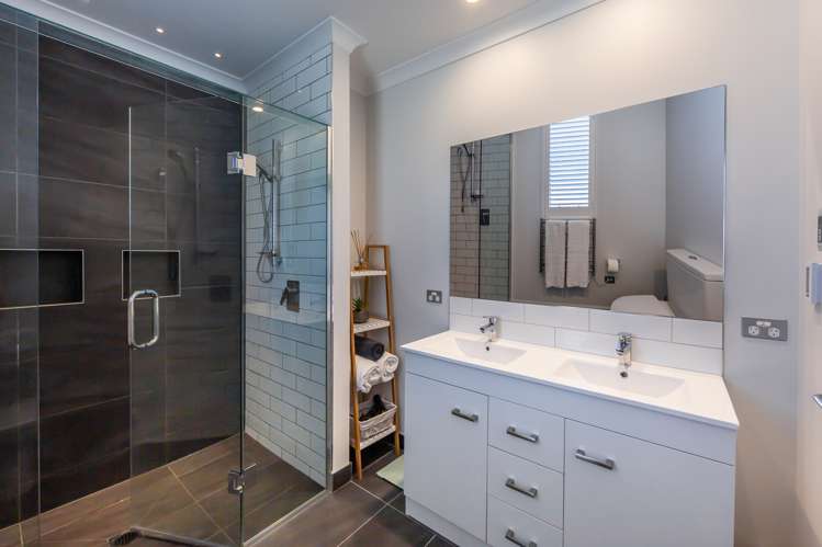 36 Navy Loop Rolleston_13