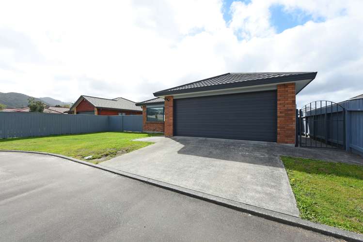 9 Louis Street Trentham_18