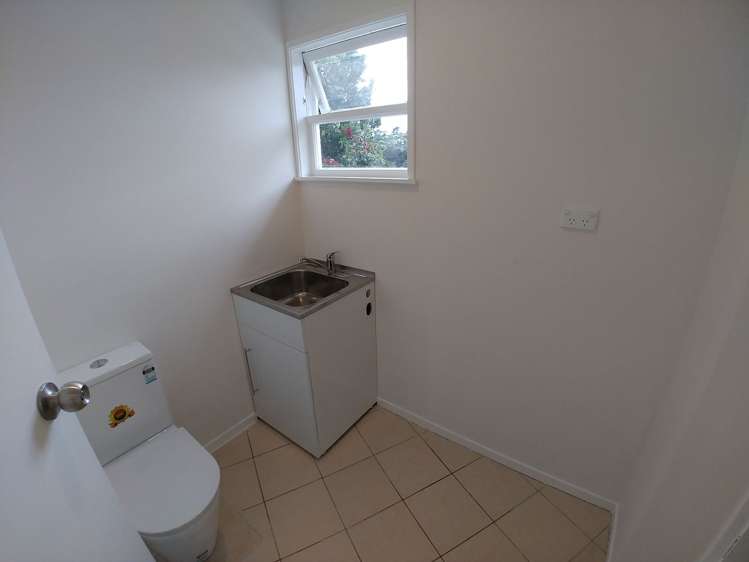 89 Lauderdale Road Birkdale_12
