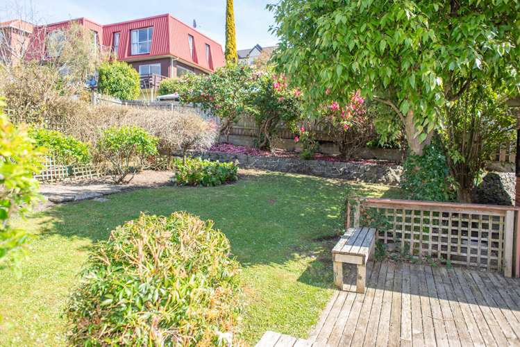 32 Garfield Avenue Roslyn_15