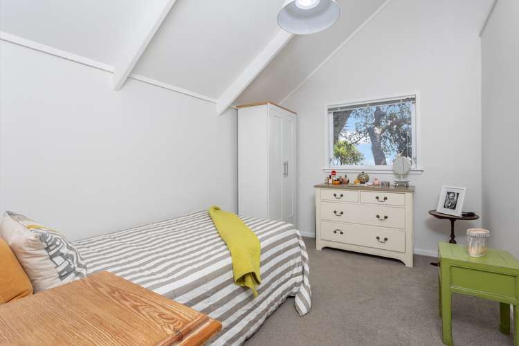 3/7a Seaside Avenue Waterview_24