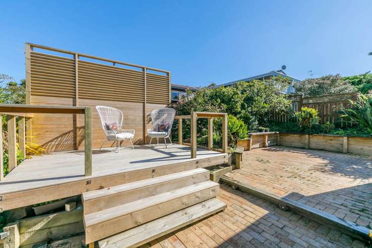 2/10 East Coast Road Milford_13