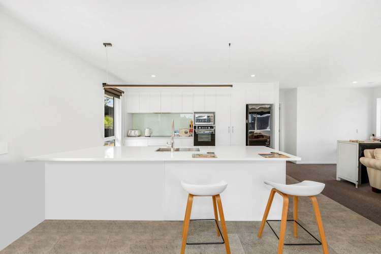 8 Seventh View Avenue_5