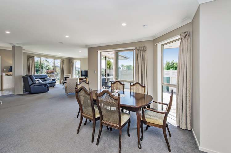 5 Stanwood Grove Darfield_6