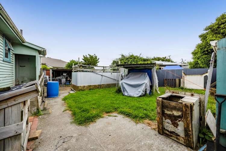 85 Collins Street Hawera_22