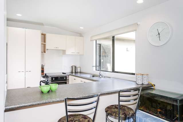 5 Les Fisher Place Pukekohe_4