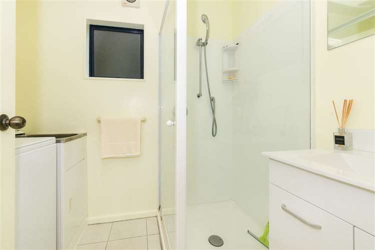 24b Reid Road New Lynn_15